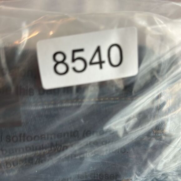 NWT Blank NYC Women’s The Astor Cut Off Denim Jean Shorts - Size 27” - Picture 7 of 7